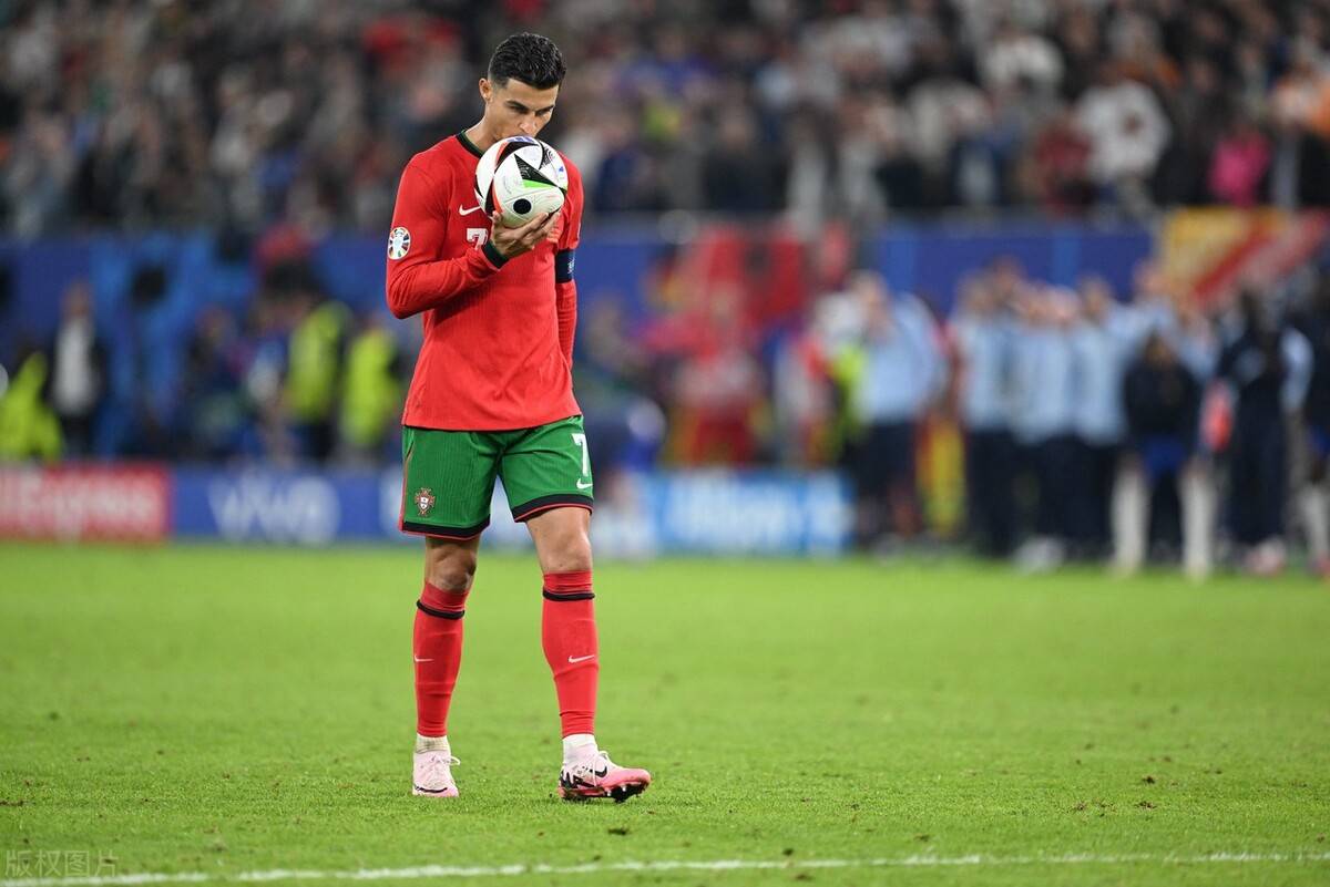 此前球报称本菲卡有意格雷罗，记录报：俱乐部否认了兴趣