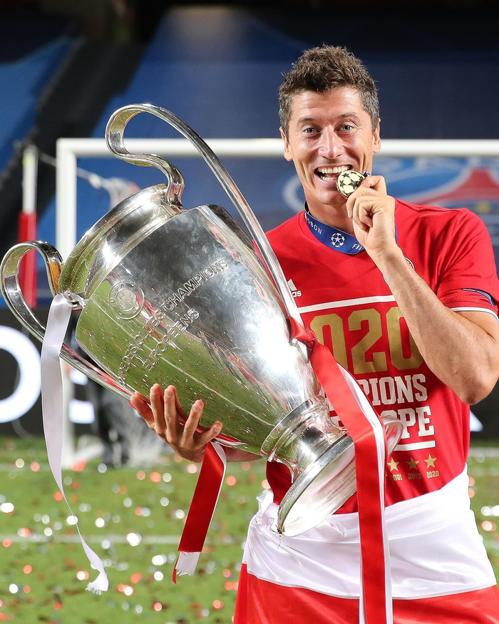 皇马vs曼城首发：姆巴佩替补！哈兰德、维尼修斯、福登均在列