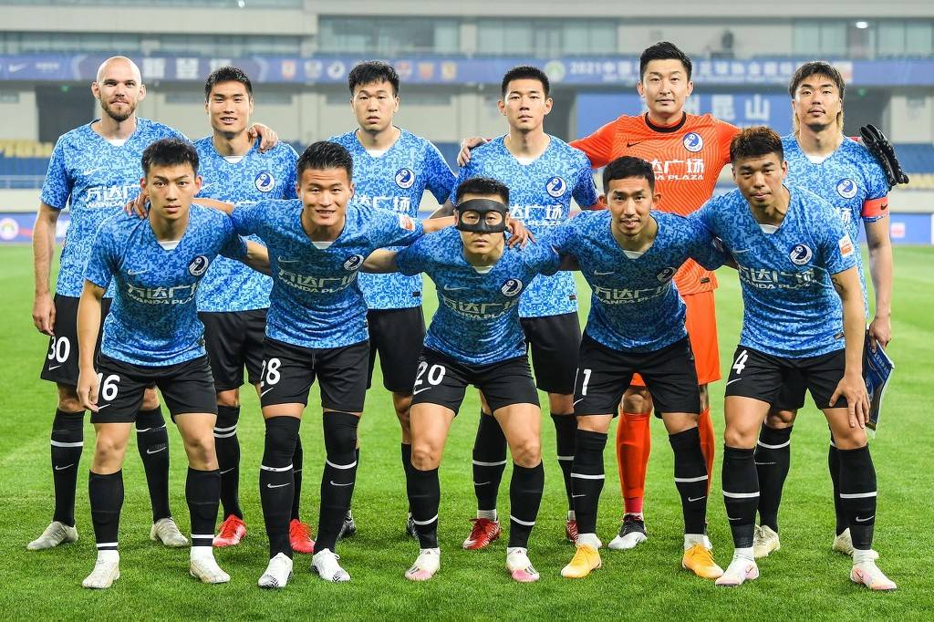 火箭终结3连败！杜兰特两记暴扣杀死比赛，申京轰23+11，小贾回暖