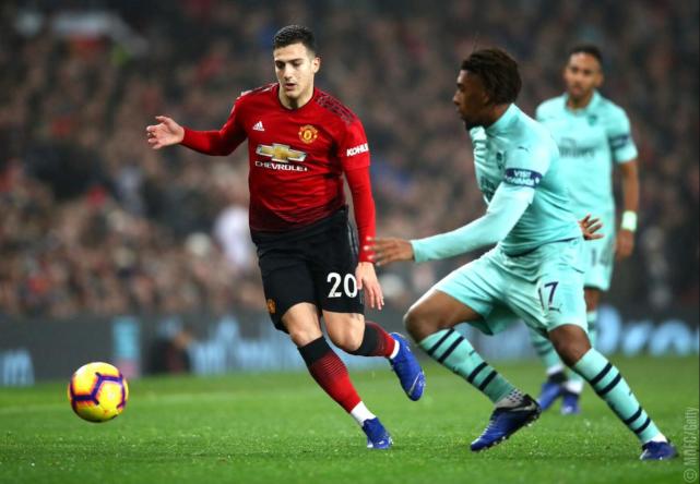 一场5-3逆转，让巴萨甩开2大争冠对手！创造历史：加冕西甲第3队