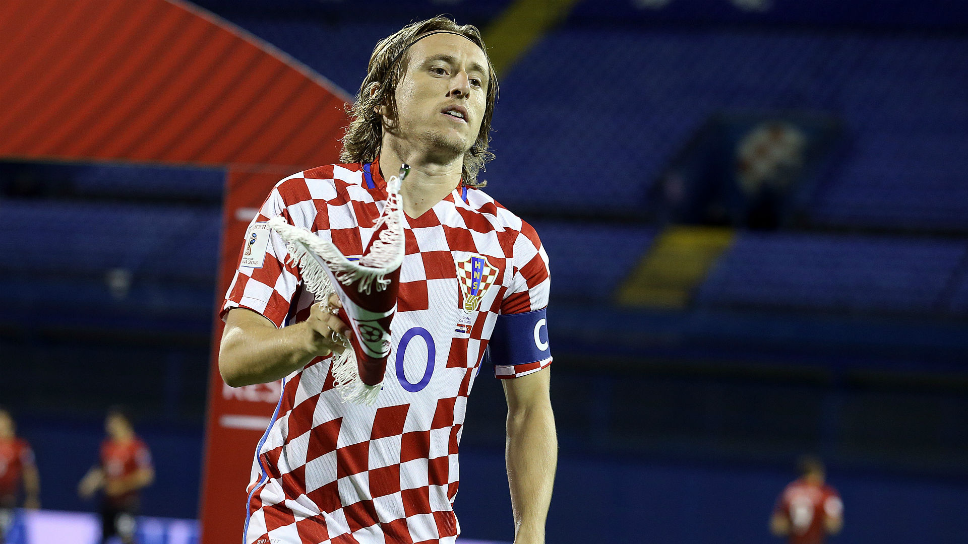 如何给孩子选择第一颗篮球？